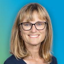 Kristin Erhardt's Instagram, Twitter & Facebook