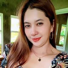 Michelle Saba's Instagram, Twitter & Facebook