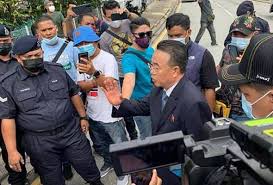 Pernyataan resmi pemerintah korea utara ini mengklaim seorang warganya, yang tidak disebutkan. Malaysia Akan Terima Akibat Konsulat Korea Utara Astro Awani