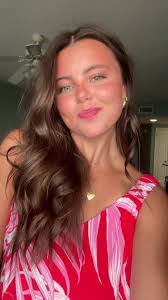 Lily Pace's Instagram, Twitter & Facebook