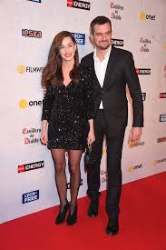 Agnieszka więdłocha i antoni pawlicki to jedna ze szczęśliwych par polskiego show biznesu. Agnieszka Wiedlocha Z Antonim Pawlickim Oraz Usmiechniety Baron Na Premierze Filmu O Chadzie