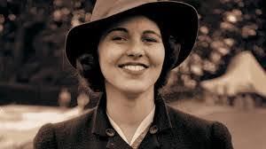 Anne Edson's Instagram, Twitter & Facebook