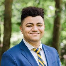 Trey Hunt's Instagram, Twitter & Facebook