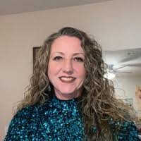 Carrie Mayhew's Instagram, Twitter & Facebook