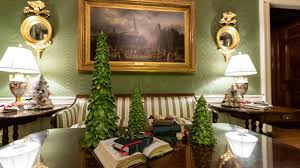 Official white house christmas decorations 2020 2021 meme. Melania Trump Debuts 2019 White House Christmas Decorations People Com