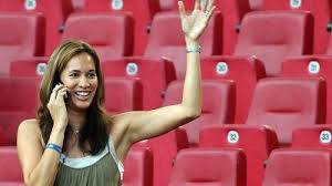 .klinsmann, debbie klinsmann bio, debbie klinsmann facebook, deborah chin, deborah klinsmann, how did jurgen klinsmann scandal, jurgen klinsmann twitter, jurgen klinsmann us soccer team. Debbie Klinsmann Die Geheimnisvolle Frau Des Bayern Trainers
