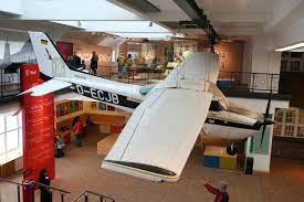He was not intercepted while flying over 500 miles of soviet territory. File Cessna 172 D Ecjb Of Mathias Rust Jpg Wikimedia Commons