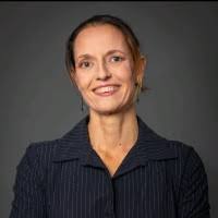 100+ profilů „Kempkes“