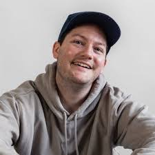 Joe Holder's Instagram, Twitter & Facebook