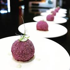 Serve both hot and cold foods at the correct temperatures slideshow 2480791 by kael. Pin Pa Food Presentation By Shape