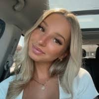 Victoria Vecchio's Instagram, Twitter & Facebook