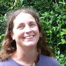 Angela Moles's Instagram, Twitter & Facebook