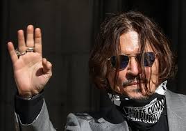 Johnny depp's $50m defamation case lives on as amber heard's dismissal desire denied. Johnny Depp Wirft Ex Frau Amber Heard Falsche Angaben In Prozess In London Vor Der Spiegel