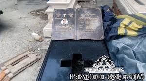 Apr 14, 2016 · model batu nisan. Makam Granit Kristen Kuburan Kristen Di Jakarta Kuburan Kristen Minimalis Kristen Bunga Buatan