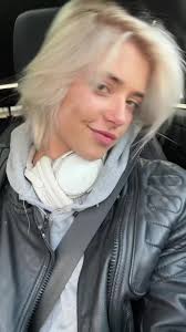 thank you @dianadstyles for fixing my botched box dye cut😭 if anyone is  located in staten island, go see her!!