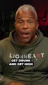 Let's welcome our new members! Falasteen Falasteen, Marshall Absolon,  Aunjana NuNu, Benjamin Embo Burch, Paula Palma Battaglia, Ezra Aune,  Deborah Daw, Tom Davis, Stacy Menechios, Rhys Thomas Faulkner, Terry  Theadora, Maria Ian,