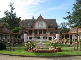 Sieh dir zeitpläne, routen und fahrpläne an und finden heraus, wie lange du brauchst, um haus am walde zu erreichen. Burgerpark Central Park Bremen Burgerpark Bremen Bremen Deutschland