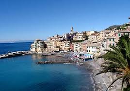 Westen met stadjes als portofino en rapallo heet het rivièra di ponenta. Beste Sandstrande Von Provinz Genua In Ligurien