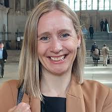 Fallon Parker (FallonParker23@)