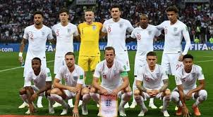 أعلن منتخب إنجلترا المشارك في بطولة كأس أمم أوروبا، يورو 2020، عن استبعاد مهاجم الفريق الأول لكرة القدم بنادي مانشستر يونايتد، ماسون جرينوود، من قائمته الأولية.وكشف منتخب الأسود الثلاثة أن الإصابة سبب خروج جرينوود من. Ù„Ø§Ø¹Ø¨Ùˆ Ù…Ù†ØªØ®Ø¨ Ø¥Ù†Ø¬Ù„ØªØ±Ø§ ÙŠØªØ¨Ø±Ø¹ÙˆÙ† Ù„Ù…ÙƒØ§ÙØ­Ø© ÙƒÙˆØ±ÙˆÙ†Ø§