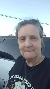 only men that still open car doors for women is a police and they ope...