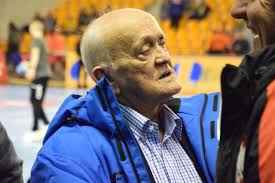 Andrzej strejlau (born february 19, 1940) is a retired polish football and handball player. Liga Mistrzow Pilkarzy Recznych Andrzej Strejlau I Inne Znane Osoby Na Meczu Pge Vive Kielce Thw Kiel Zdjecia Echo Dnia Swietokrzyskie