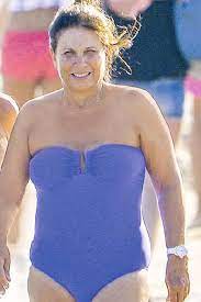 What i'm surprised about is that this cover is quite soft, sinclair told huffpost live's marc lamont hill on. T Quinault Maupoil On Twitter Anne Sinclair A La Plage Paris Match Sait Mettre Les Stars En Valeur Http T Co Yfximcivxr