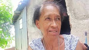 Seguimos gracias a nuestro seguidor A.N de Estados Unidos por enviarnos un  grano de ayuda para Berta Ávila también llegará una comitiva por parte del  Dr. Carlos Morales para poder cambiar las láminas ...