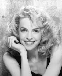 Lynette Perry's Instagram, Twitter & Facebook