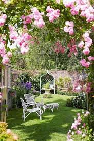 Le Temps Qui Passe Dans Le Jardin D Eugenie Photo Petits Jardins Idees Jardin Et Beaux Jardins