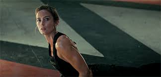 Emily blunt has a super kickass body that's stronger than most men! Mine Edge Of Tomorrow Tumblr