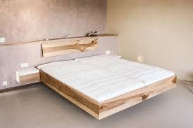 Inkl nachtkästchen die matratze hat eine undichte stelle, diese mussten wir entsorgen, hier bett schreiner anfertigung, ahornfarbe aus massivholz dicke ca. Massivholzbett Vom Schreiner Jonny B Mobelwerkstatt
