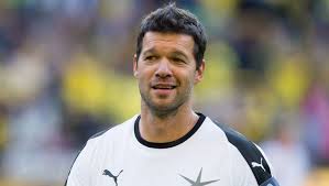 Ballack also had an extremely high football intelligence, able to set the flow and tone of a match from his midfield vantage point. V7qfocgvvhlfkm