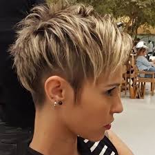 14062018 die kurzhaarfrisuren undercut frauen wirken verjngend. Die 10 Besten Ideen Zu Freche Kurzhaarfrisuren Frauen Kurzhaarfrisuren Haarschnitt Kurz Kurzhaarschnitte