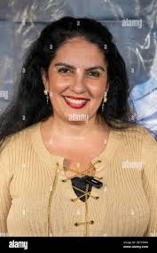 5 and samira -Fotos und -Bildmaterial in hoher Auflösung