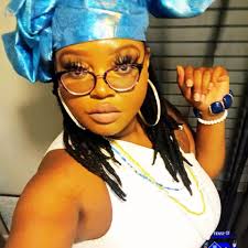 Can someone do a mullet over my locs?