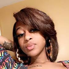 Kayla Ast's Instagram, Twitter & Facebook