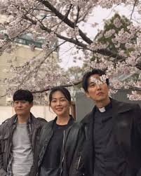 유리온실의 공작 부인 작가 탁리 , 공기알 총편수 총 21화. ì—´í˜ˆ ì‚¬ì œ ê¸ˆìƒˆë¡ Jpg