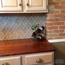 Whether you like modern farmhouse, old country farmhouse or modern farmhouse decorating ideas, there are ideas for all styles of farmhouse kitchens below. Farmhouse Kitchen Backsplash Ideas Julep Tile Company