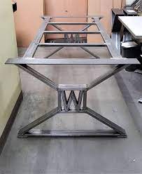Did i mention that i welded those bases all by myself!? Metal Table Legs