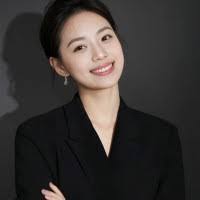 Josie Chen's Instagram, Twitter & Facebook