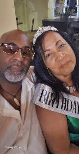 Dee Pyles's Instagram, Twitter & Facebook