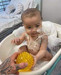 Heartbroken dad ashley cain has revealed he had to rush his baby azaylia to hospital after she ex on the beach star ashley said, as his daughter slept next to him: Ashley Cain Gives Daughter Azaylia Last Hospital Bath Before Taking Her Home Sound Health And Lasting Wealth