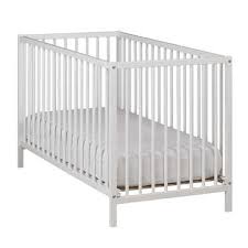 Un Lit Bebe A La Fois Confortable Et A L Excellent Rapport Qualite Prix