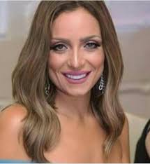 أنا كنت زعلانة من سمية الخشاب، لتسألها مقدمة البرنامج: ØºØ¯Ø§ Ø±ÙŠÙ… Ø§Ù„Ø¨Ø§Ø±ÙˆØ¯ÙŠ ÙÙŠ Ø¶ÙŠØ§ÙØ© ØªØ§Ù…Ø± Ø£Ù…ÙŠÙ† The Buzz Magazine
