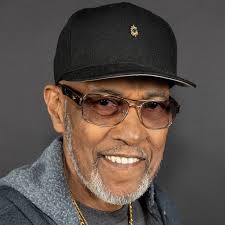 Halloween is over, but there may still be some spirits hanging around the  Knox Memorial. Here are the fantastic actors playing the ghosts of A  Christmas Carol! Making a special appearance as