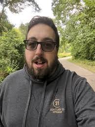 Nick Lucchetti's Instagram, Twitter & Facebook