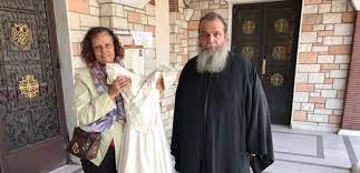 Έρανος αγάπης αγαπητοί μας φίλοι, καλημέρα και καλή εβδομάδα! Ekklhsia Ths Kalamarias Parexei Mexri Kai Nyfiko Se Oses 8eloyn Na Pantreytoyn Alla Den Exoyn Xrhmata