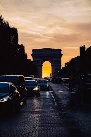 F c d7 g7 j'avais envie de dire bonjour à n'importe qui c e7 am c7 n'importe qui et ce fut toi, je t. Les Champs Elysees Joe Dassin Franzosische Chanson Texte Auf Deutsch