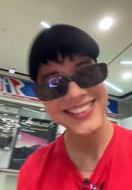 Kisses: Momentos Divertidos con Amigos